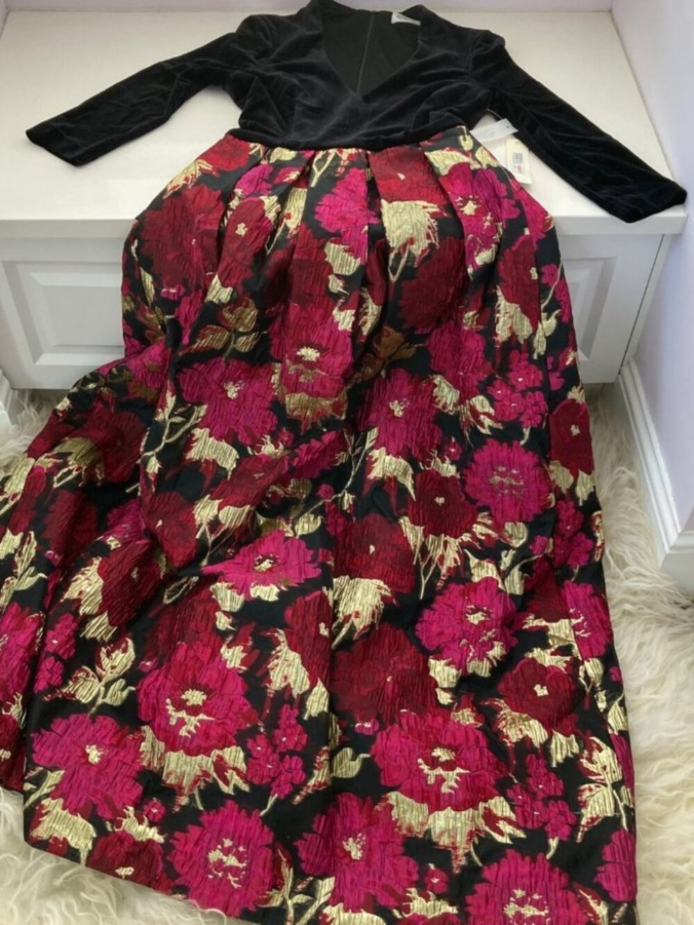 ELIZA J Floral V Neck Sheath Evening Dress 1770 - Picture 3 of 10